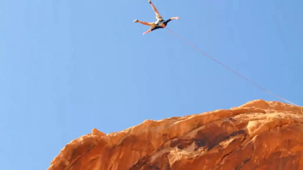 largest rope swing Screenshot1