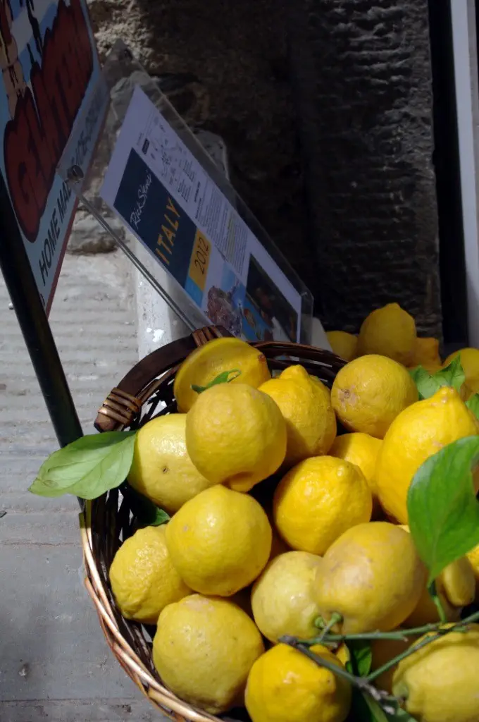 Cinque Terre (CC awesomatik.com)
